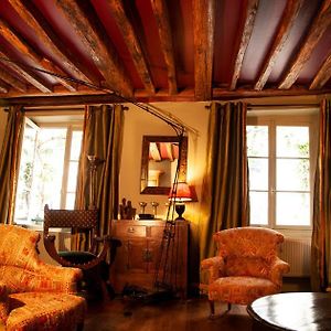Le Marais Chic Ac